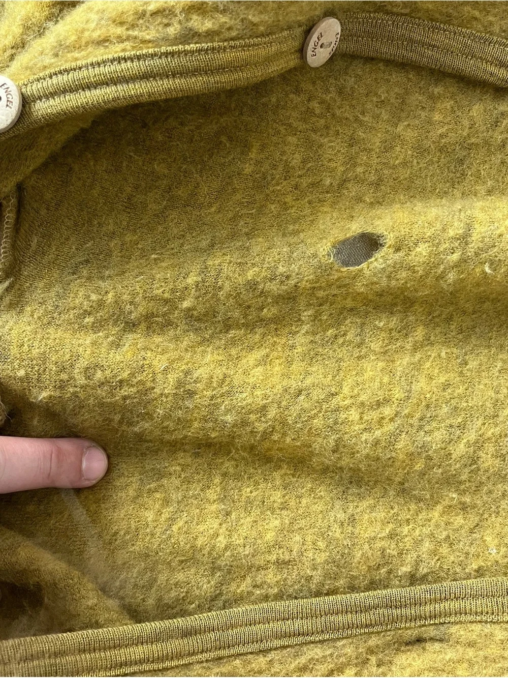 Engle 100% wool suit. Size 2-4 years old